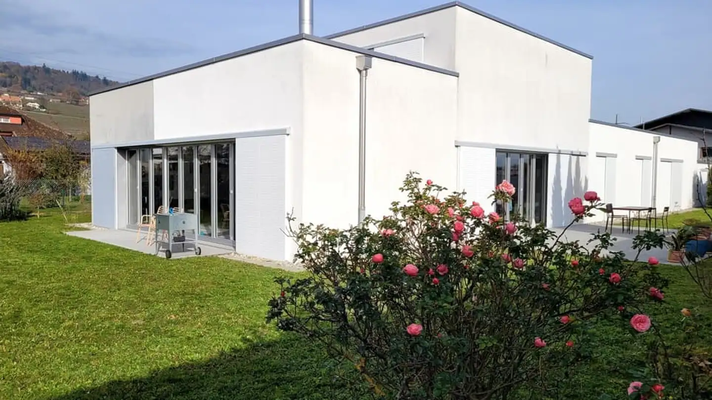 Edificio residenziale in vendita - 1166 Perroy