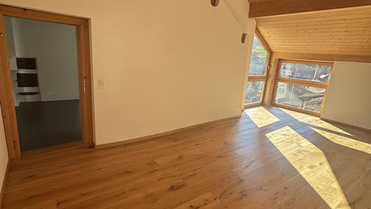 Penthouse for rent - 7432 Zillis