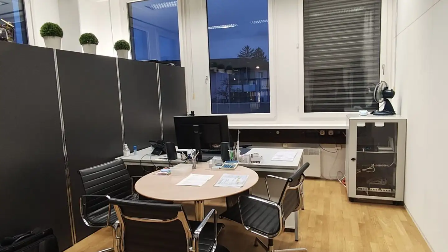 Kaufhaus mieten - Schaffhauserstrasse 138, 8302 Kloten - Foto 4