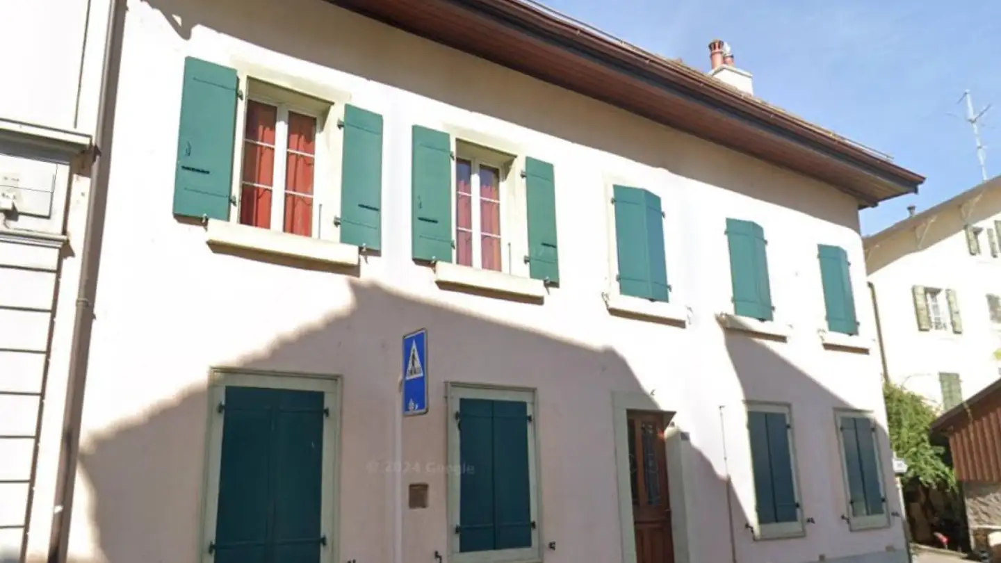 Residential building for sale - 1096 Cully