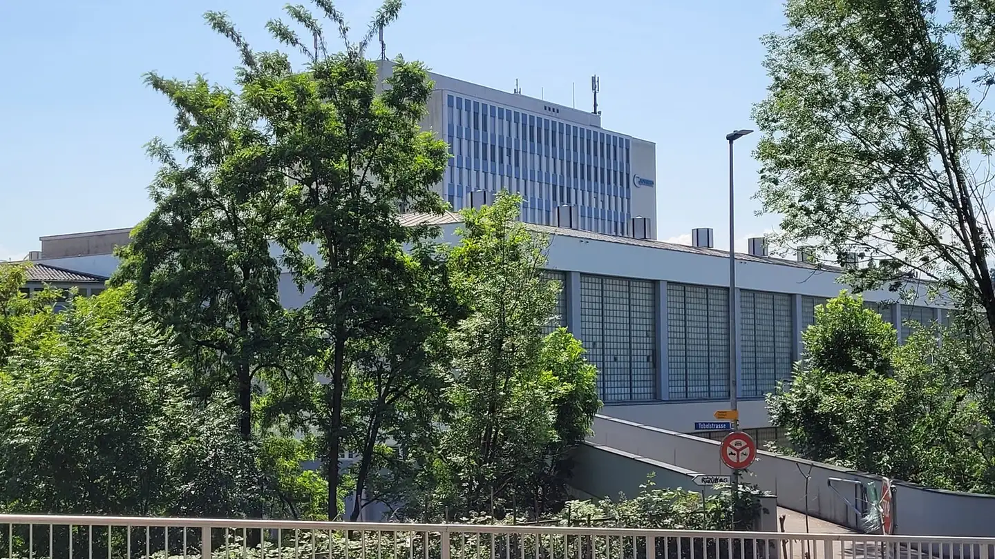 Commercial for rent - Joweid Zentrum 2, 8630 Rüti ZH