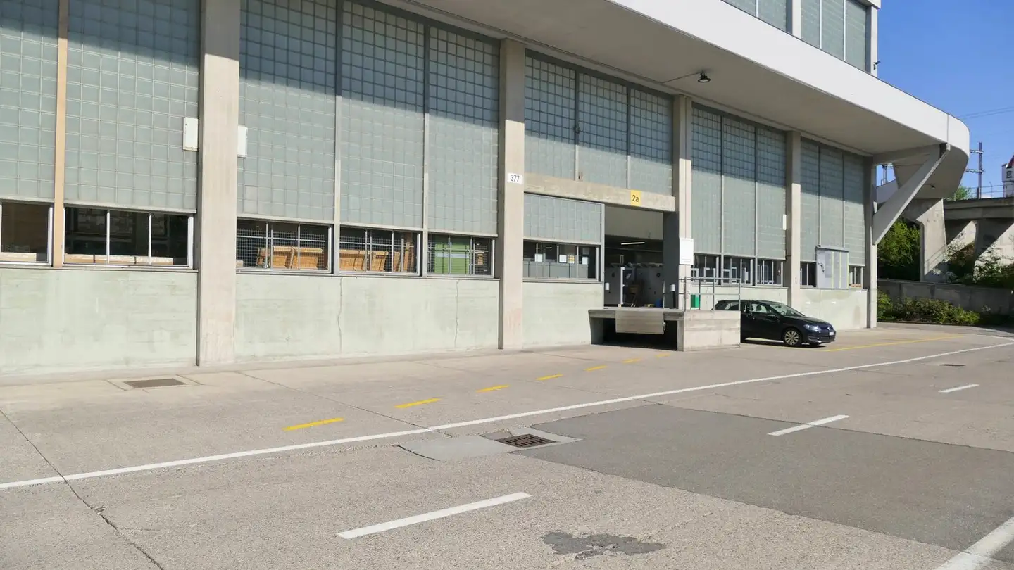 Commercial for rent - Joweid Zentrum 2, 8630 Rüti ZH - Photo 2