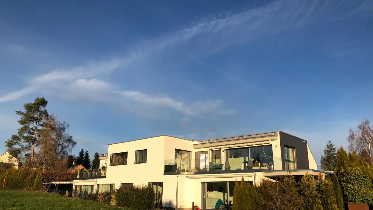 Parkplatz im Freien mieten - Sandacherstrasse 8, 8118 Pfaffhausen