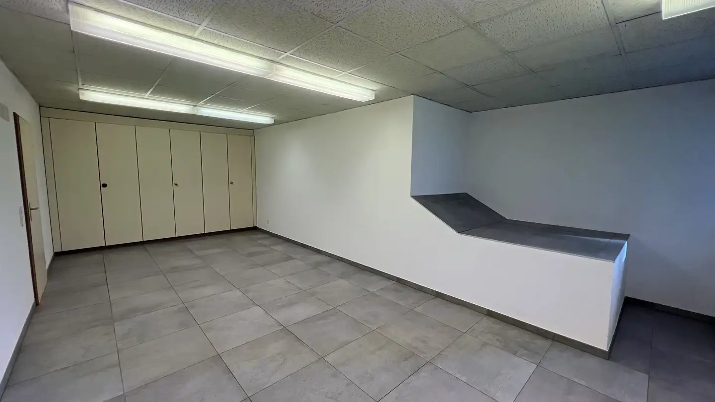 Shopping center for rent - Grand-Rue 30, 2732 Reconvilier