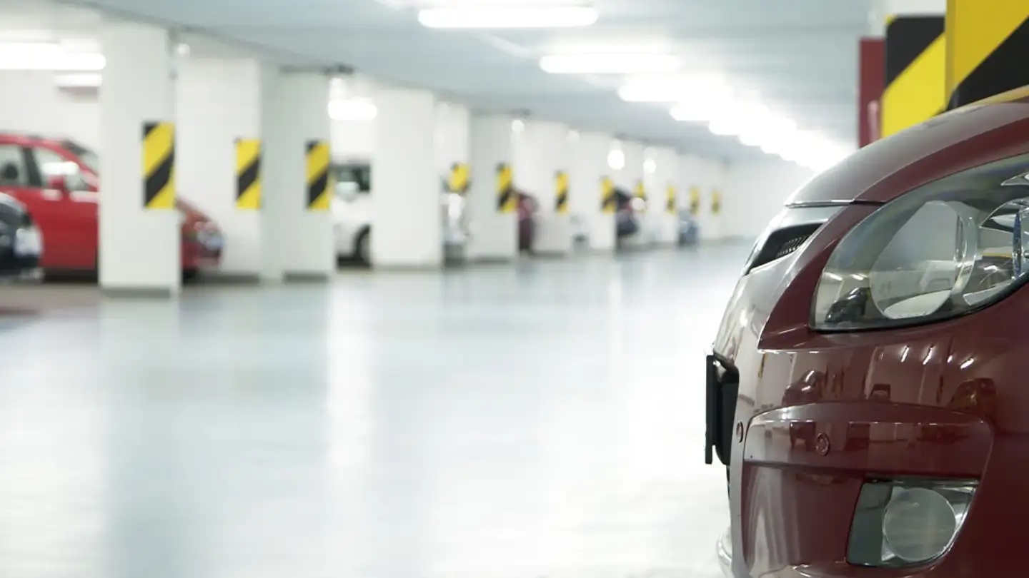 Underground parking space for sale - Bützenstrasse, 8185 Winkel