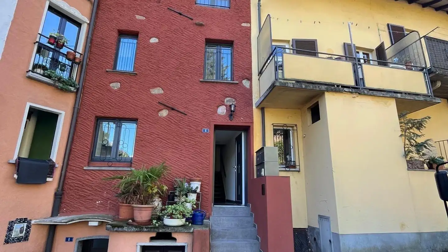 Wohnung mieten - Via Lugano 1, 6988 Ponte Tresa