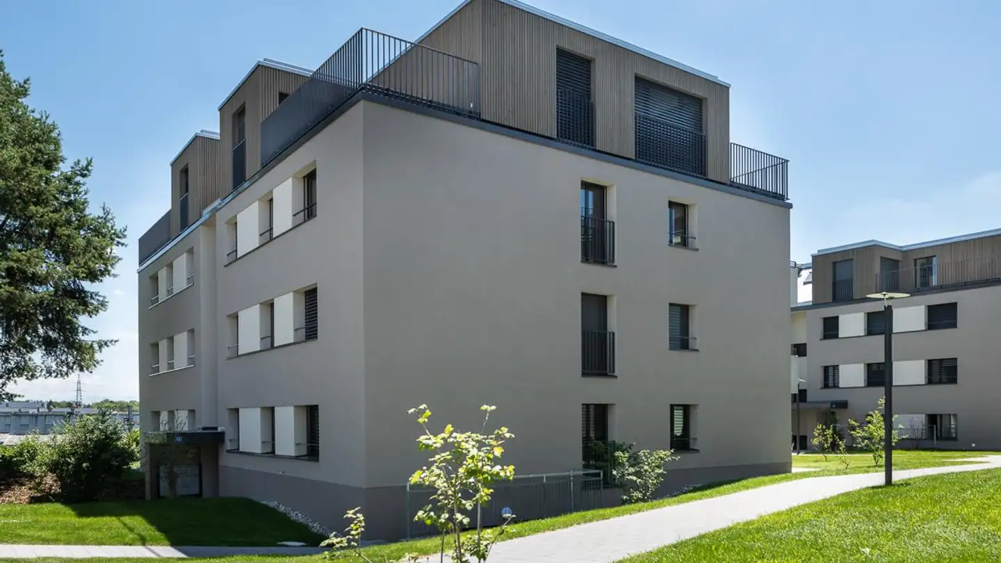 Attique à louer - In Lampitzäckern 43, 8305 Dietlikon