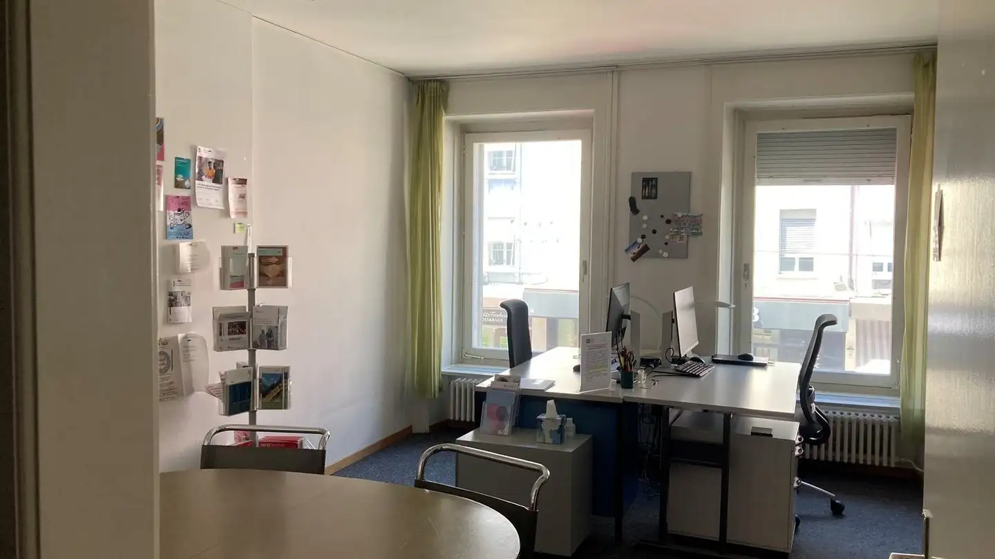 Bureau à louer - Rue De La Gare / Bahnhofstrasse 30, 2502 Biel/Bienne - Photo 3