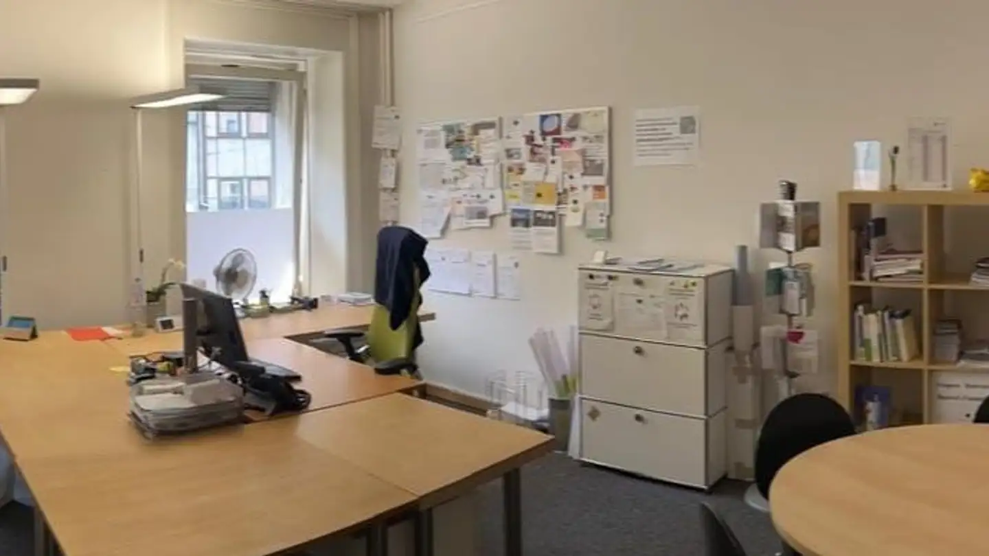 Bureau à louer - Rue De La Gare / Bahnhofstrasse 30, 2502 Biel/Bienne - Photo 2