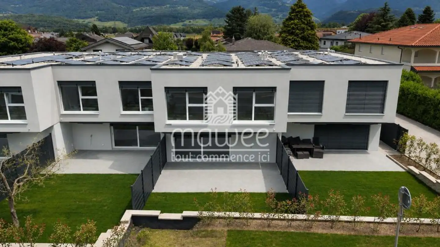 Row house for sale - 1868 Collombey