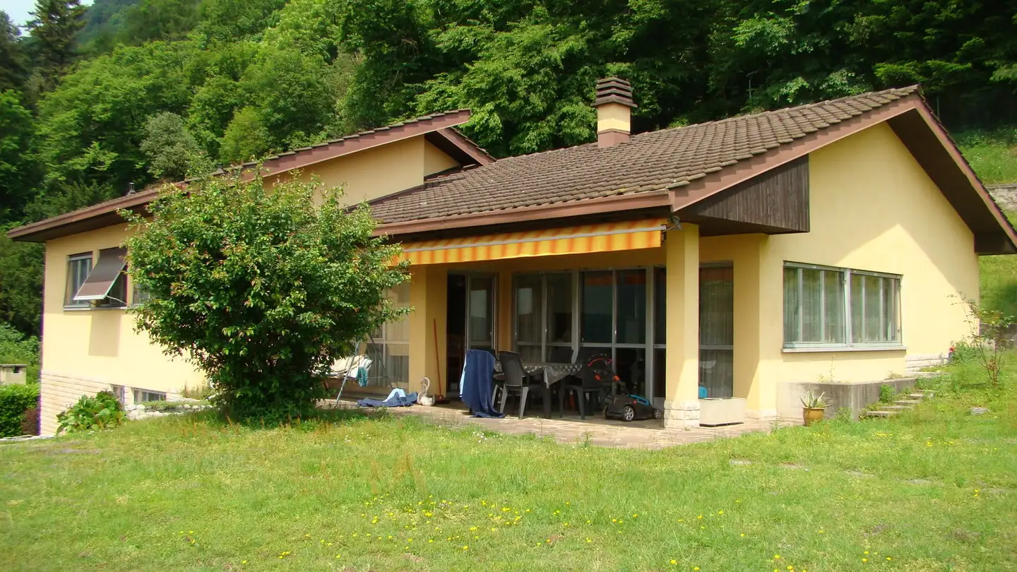 Einfamilienhaus kaufen - 6850 Mendrisio