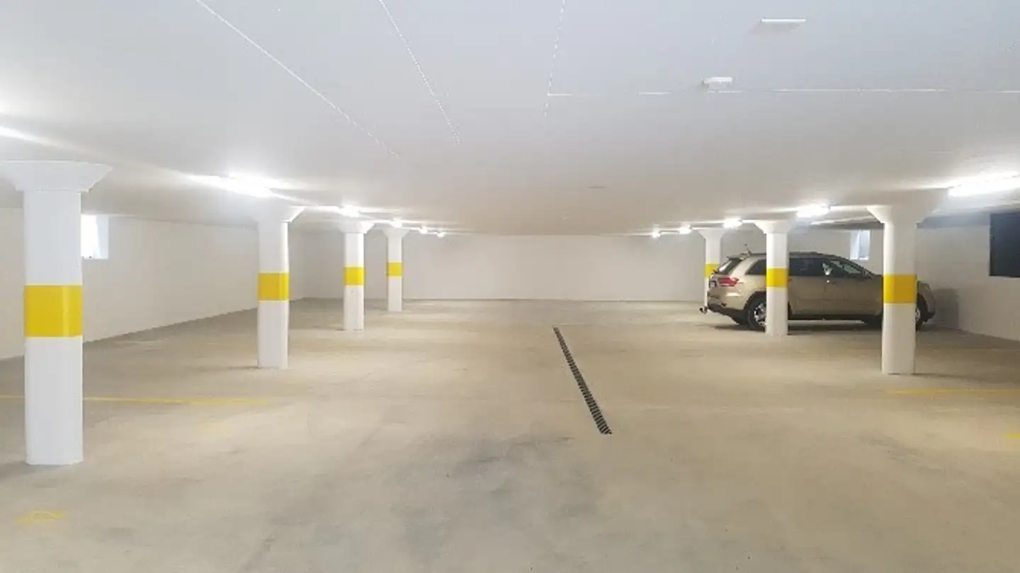 Tiefgaragenstellplatz mieten - Brüelmattstrasse 4, 6221 Rickenbach LU