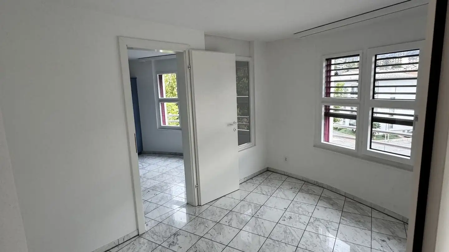 Zimmer mieten - Seewjinenstrasse 2, 3930 Visp - Foto 4
