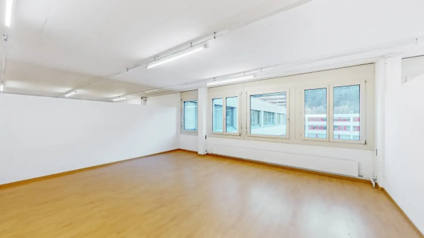 Commerciale in affitto - Via Luserte 2, 6572 Quartino - Photo 4