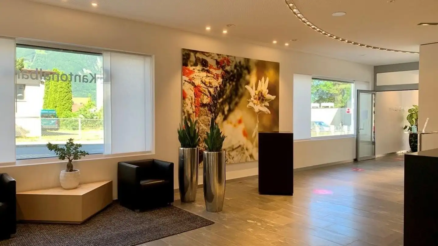 Commerciale in affitto - Dorfstrasse 4, 6467 Schattdorf - Photo 2