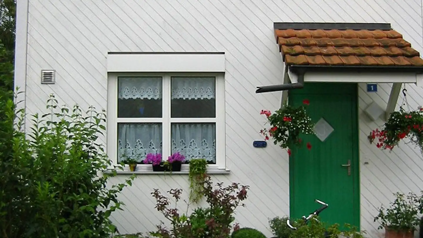 Stepped house for rent - Inwilerriedstrasse 1, 6340 Baar - Photo 2