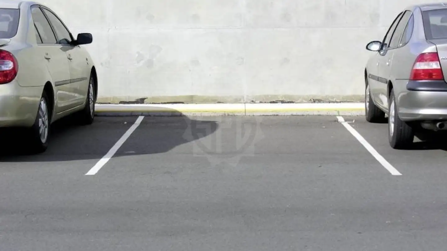 Place de parking couverte à louer - Avenue De-Choiseul 5, 1290 Versoix