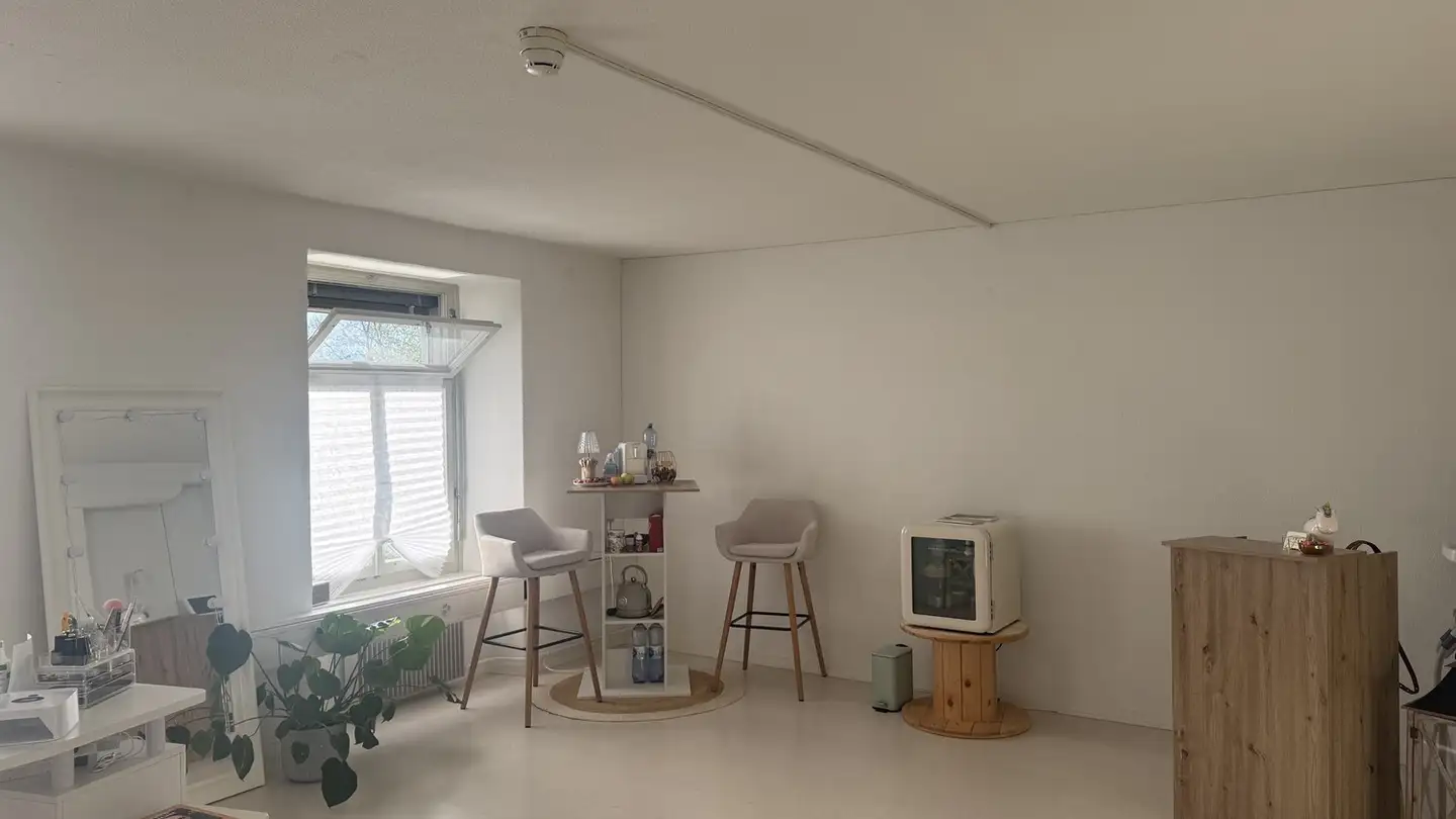 Commercial for rent - 8634 Hombrechtikon