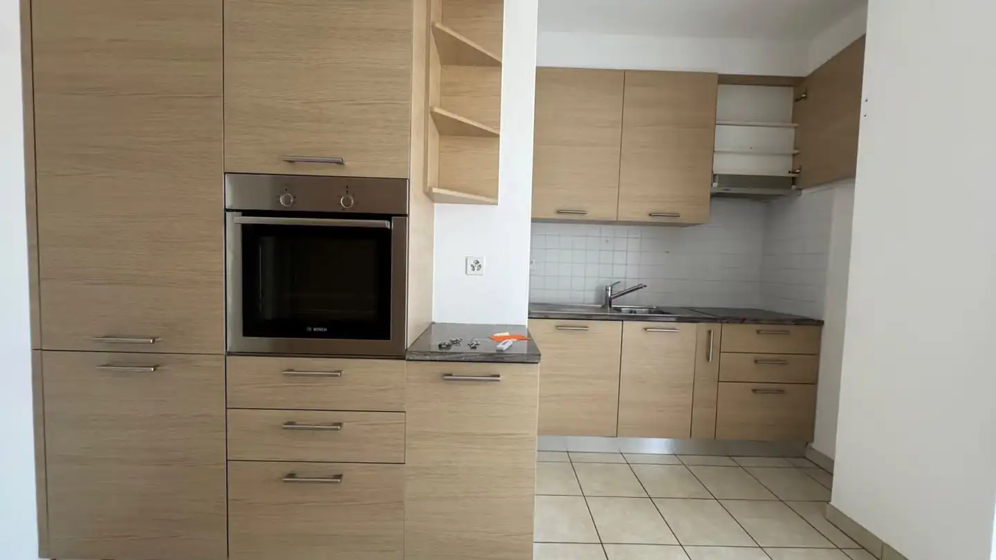 Apartment for rent - Via Rovedaro, 6512 Giubiasco - Photo 2