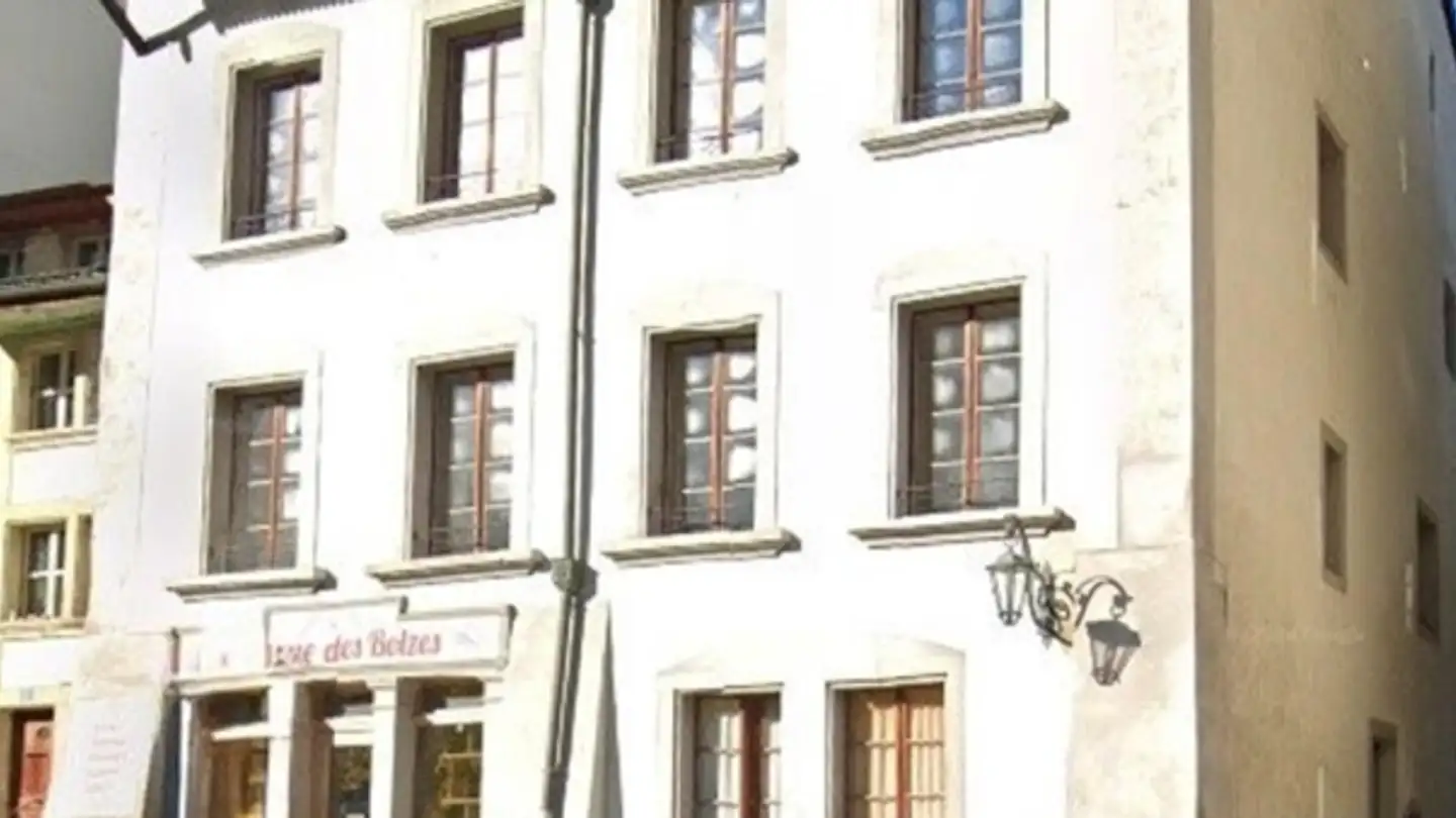 Commercial à louer - Place Du Petit-Saint-Jean / Klein-Sankt-Johann-Platz 8, 1700 Fribourg