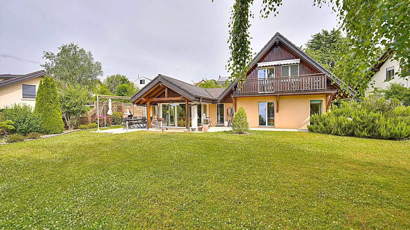 Single house for sale - 1162 St-Prex