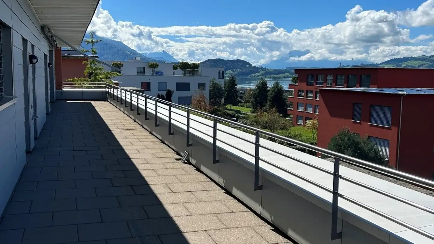 Attique à louer - Spielhof 3, 6317 Oberwil b. Zug