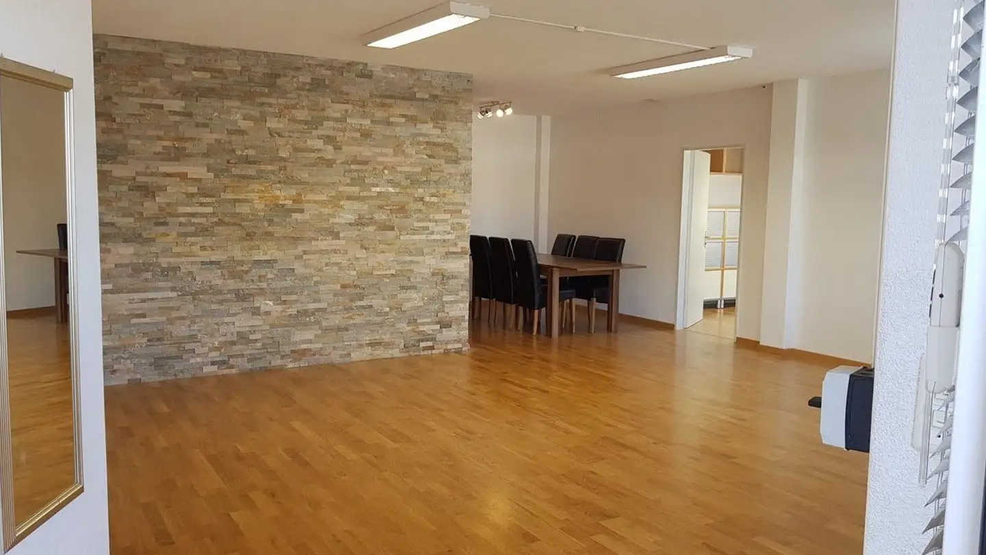 Commerciale in affitto - Ziegelhüttenweg 4, 8604 Volketswil - Foto 3