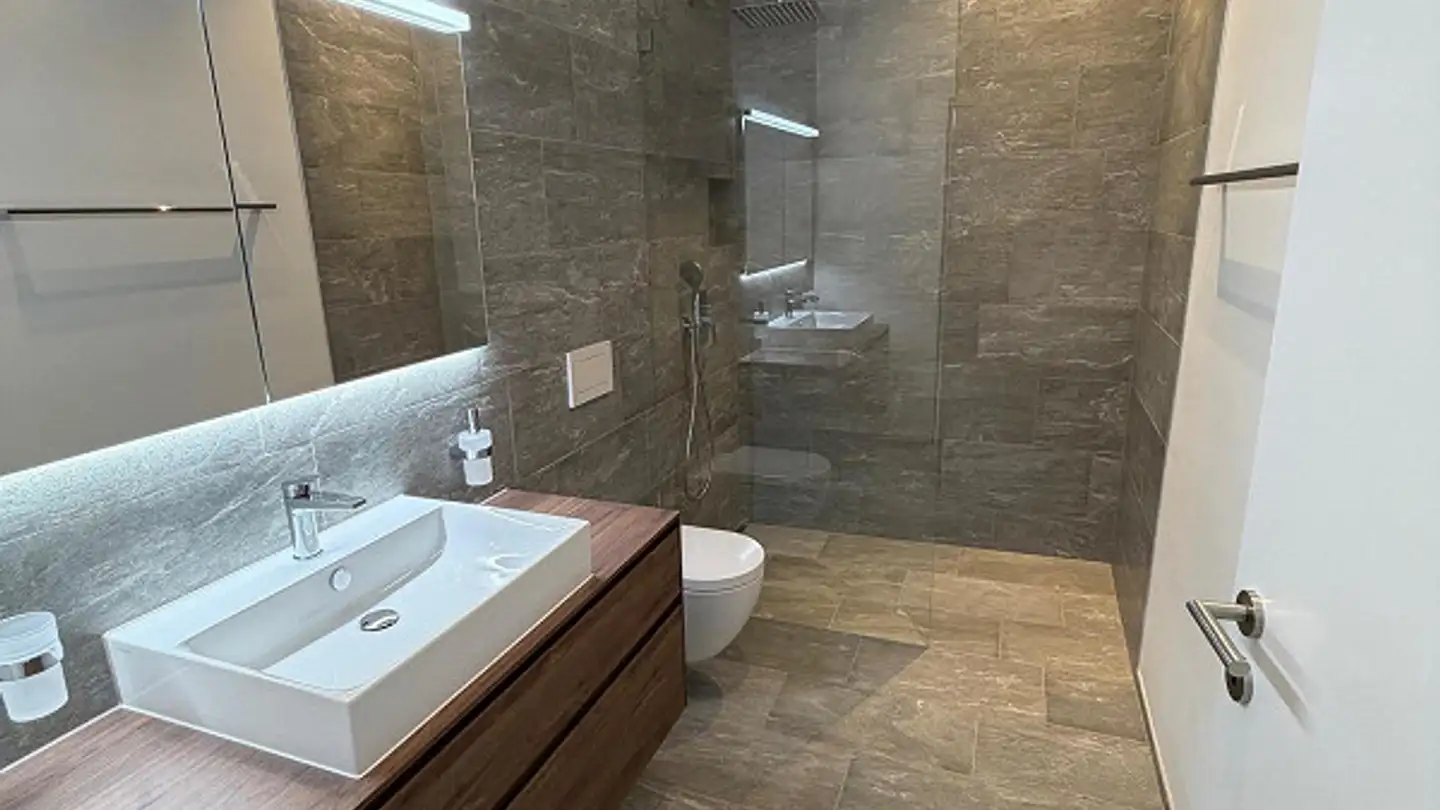 Attique à louer - Domleschgerstrasse 59, 7415 Rodels - Photo 3