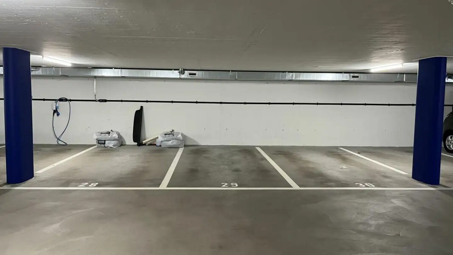 Underground parking space for rent - Höfligasse 2, 6460 Altdorf UR - Photo 3
