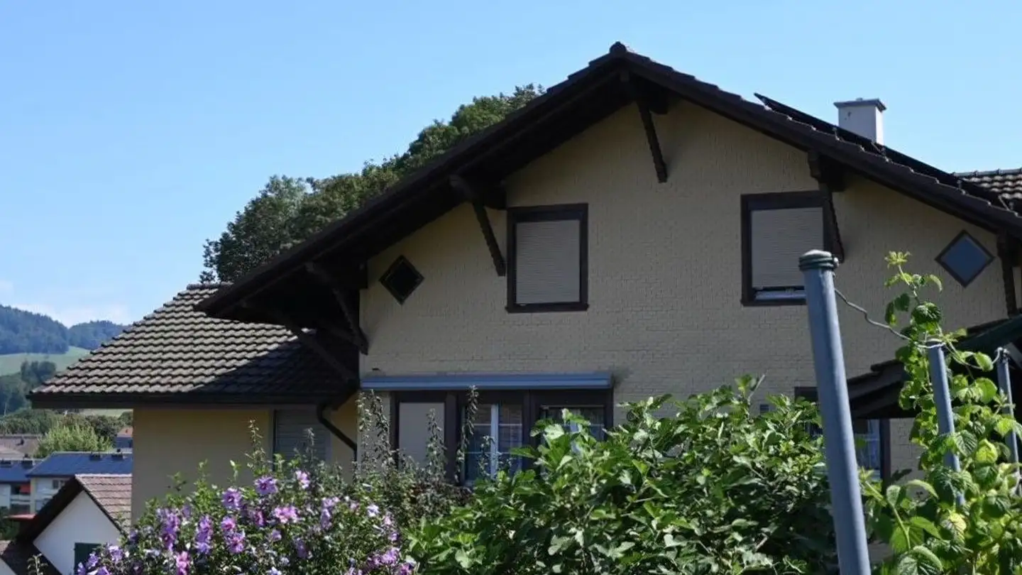 Attic flat for rent - Hüsliweg 10, 3072 Ostermundigen