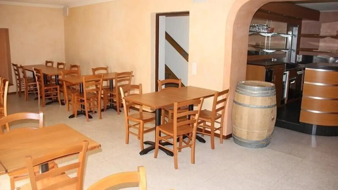 Hotel kaufen - Nivo, 6746 Nivo - Foto 3