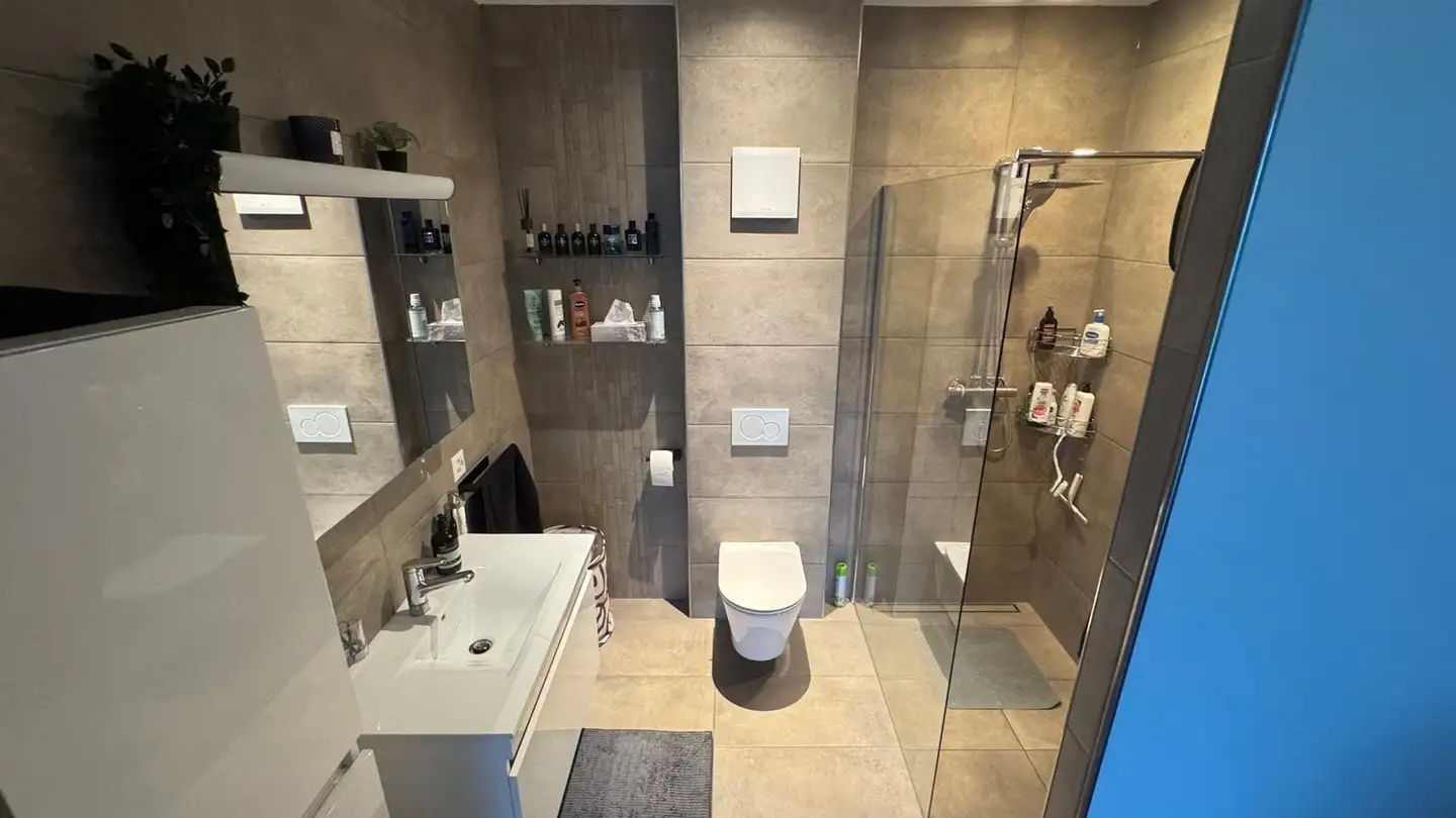 Appartement à louer - Place De La Fontaine, 1868 Collombey - Photo 4