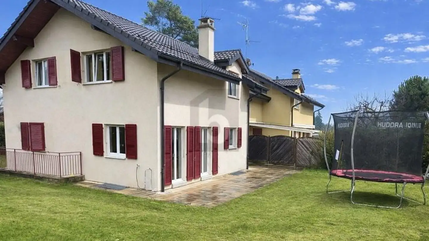 Doppelhaushälfte mieten - 1295 Mies