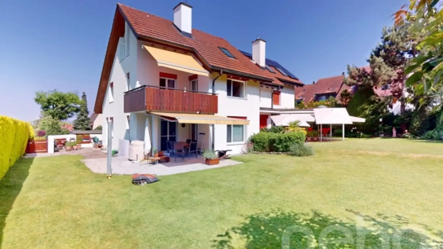 Semi-detached house for sale - 8121 Benglen