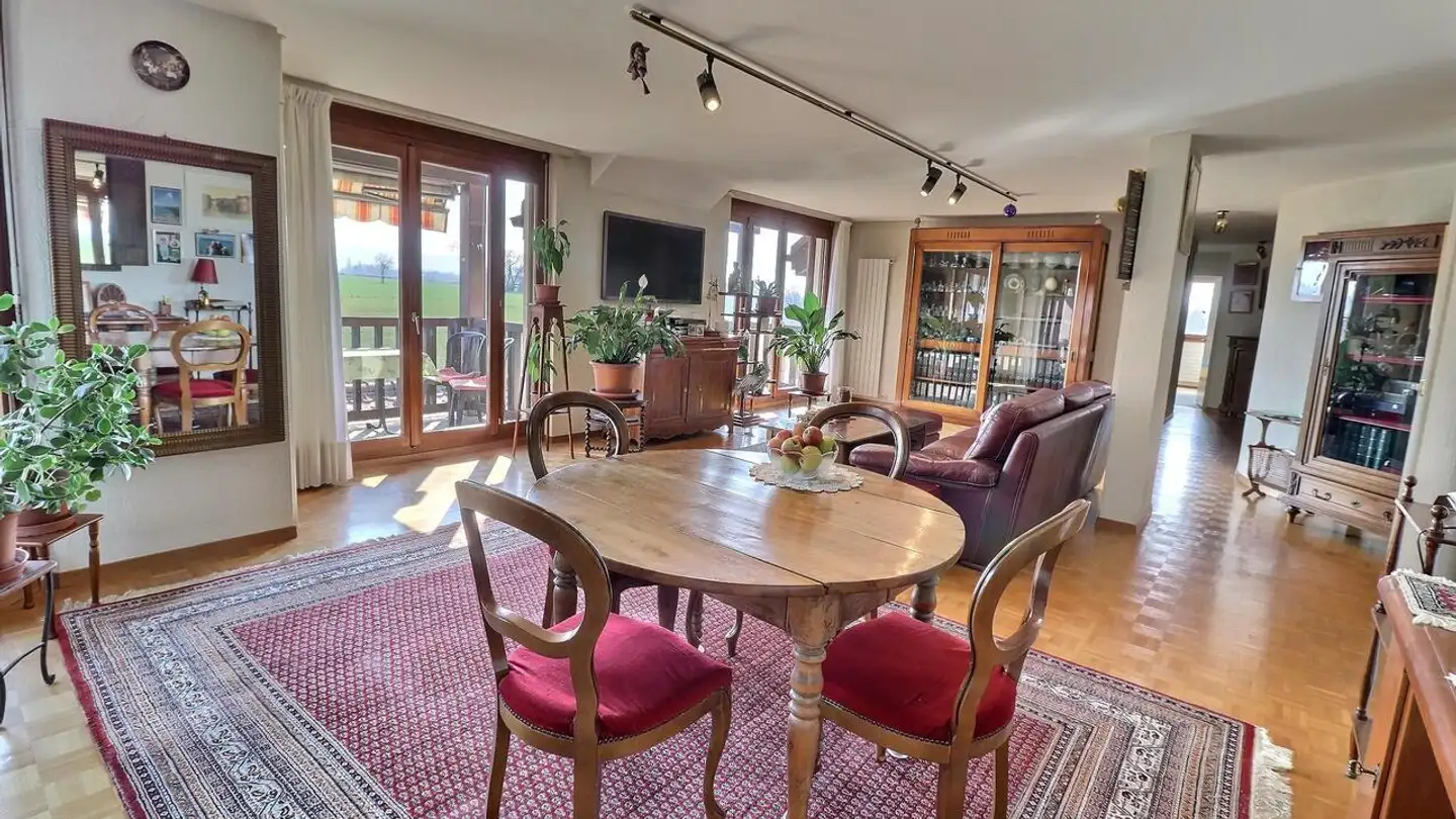 Apartment for sale - 1237 Avully