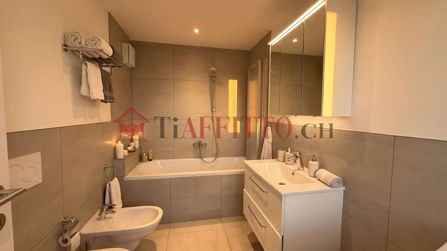 Apartment for rent - 6527 Lodrino - Photo 4