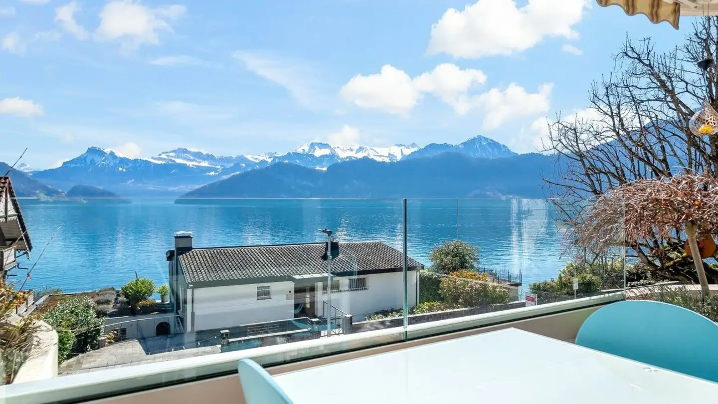 Casa a schiera in affitto - Hertensteinstrasse 8, 6353 Weggis