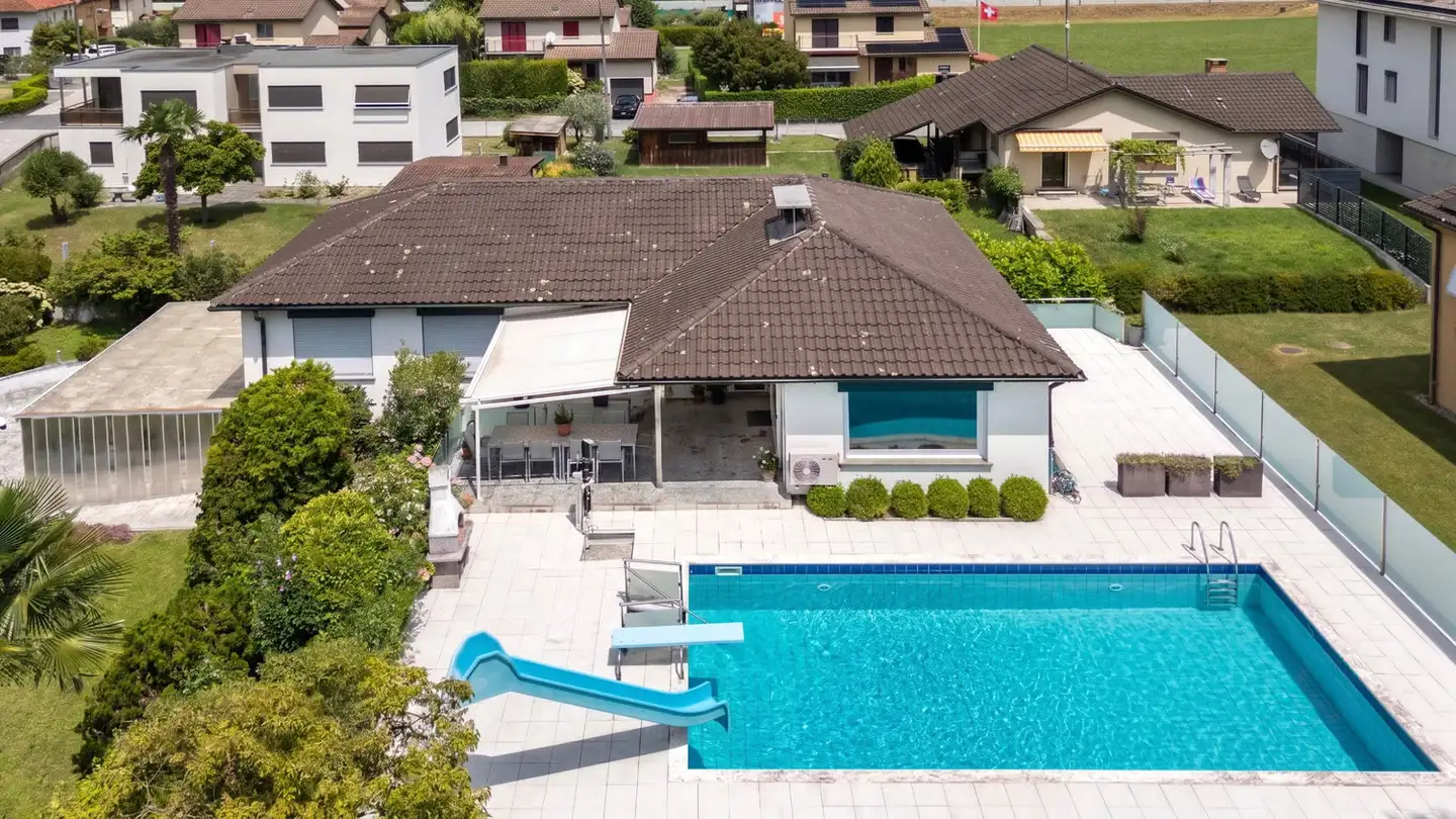 Single house for sale - Via Isola Martella 10, 6572 Quartino