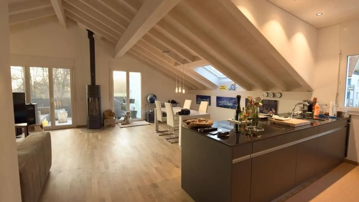 Attique à louer - Jensstrasse 11, 2557 Studen BE