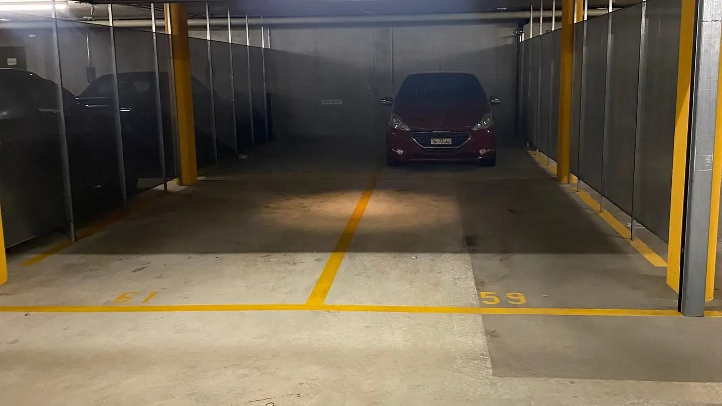 Tiefgaragenstellplatz mieten - Kapellstrasse 6, 8355 Aadorf - Foto 2