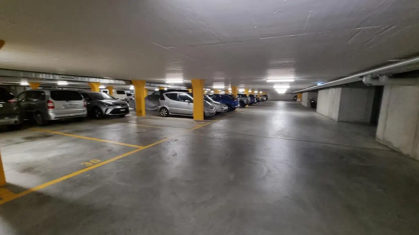 Parcheggio sotterraneo in affitto - Holzrütistrasse 6e, 5443 Niederrohrdorf