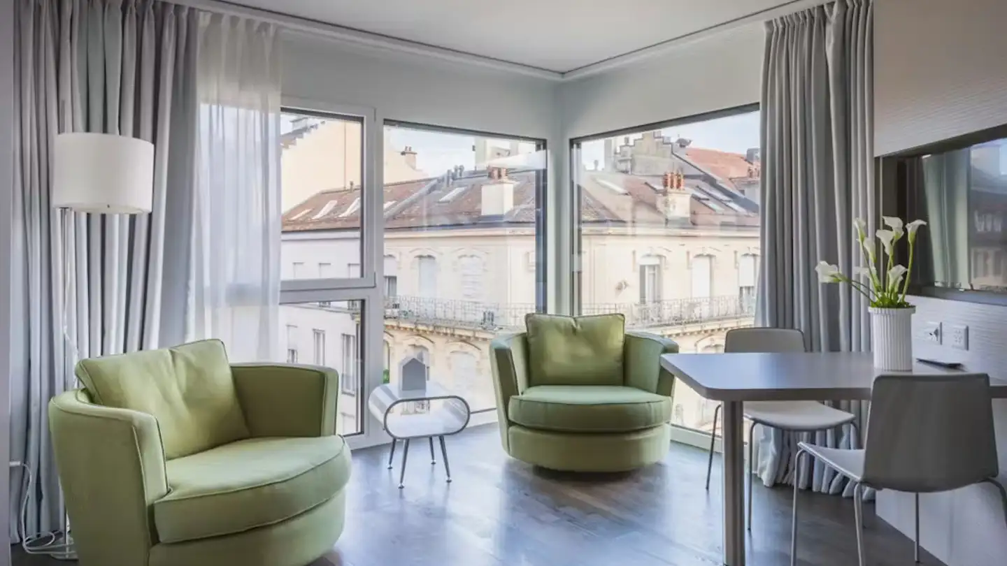 Apartment for rent - Rue Jules-Gachet, 1260 Nyon - Photo 2