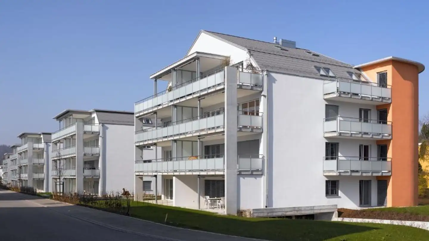 Tiefgaragenstellplatz mieten - Urdorferstrasse 87, 8952 Schlieren