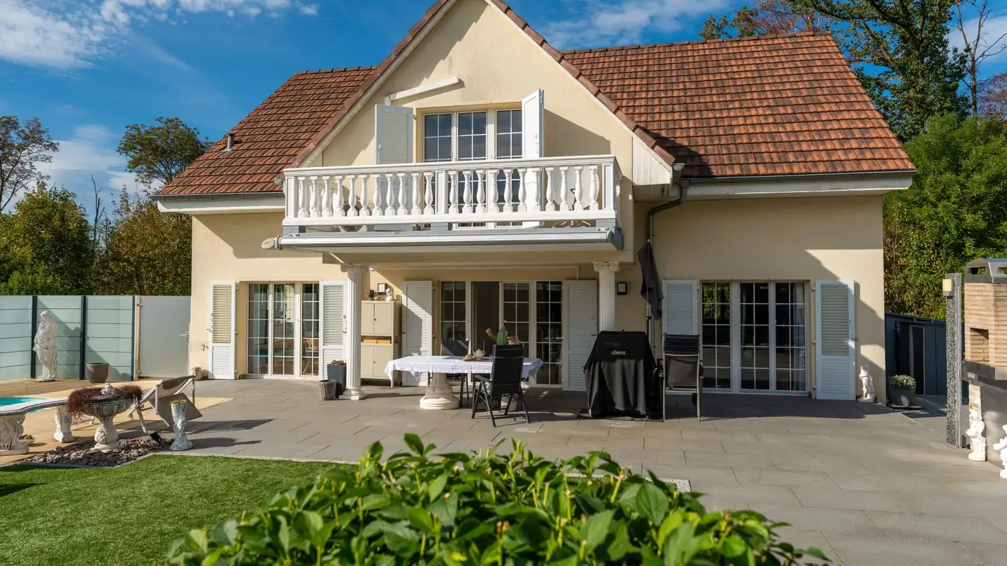 Villa for sale - Blözenweg 38, 4133 Pratteln