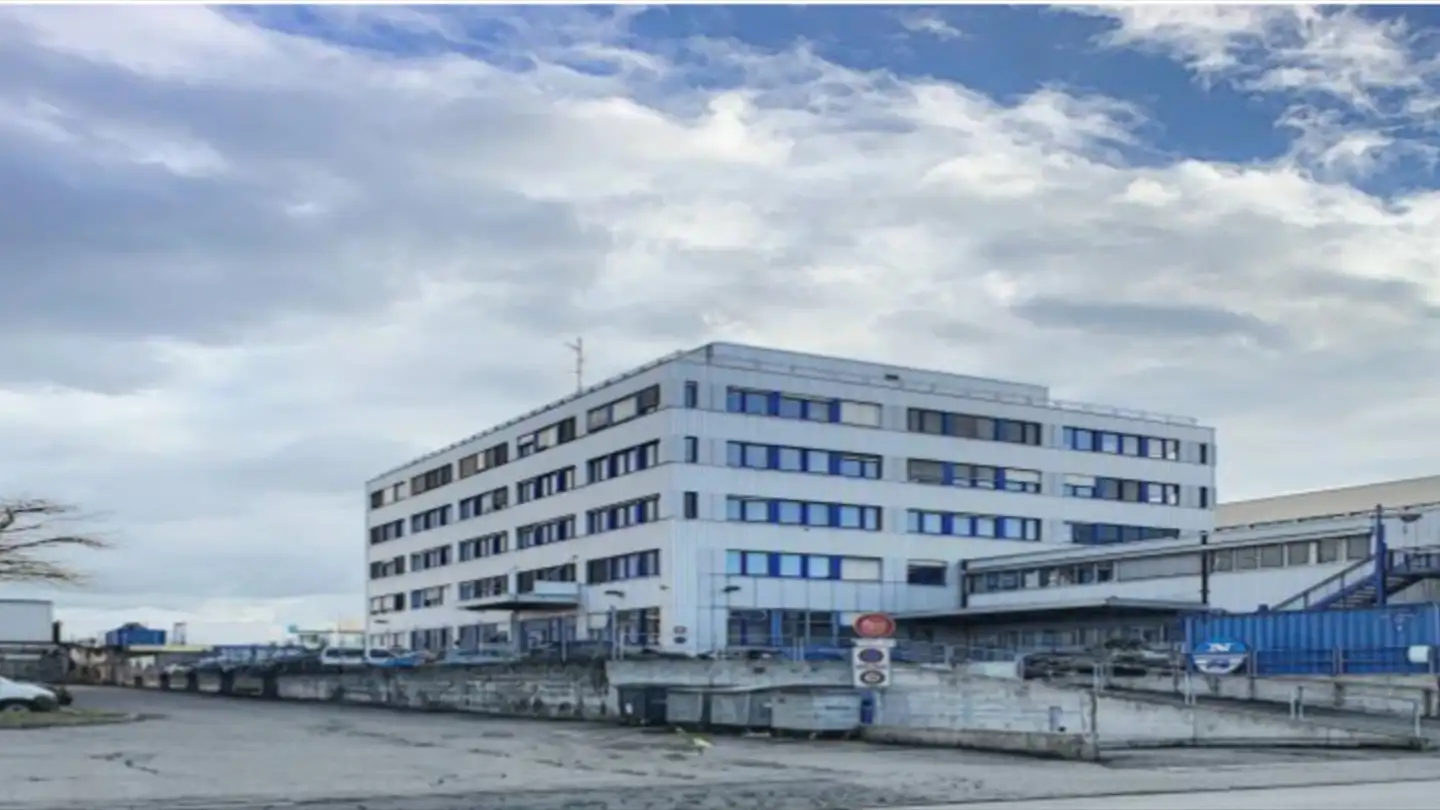 Commerciale in affitto - Route De Meyrin, 1217 Meyrin