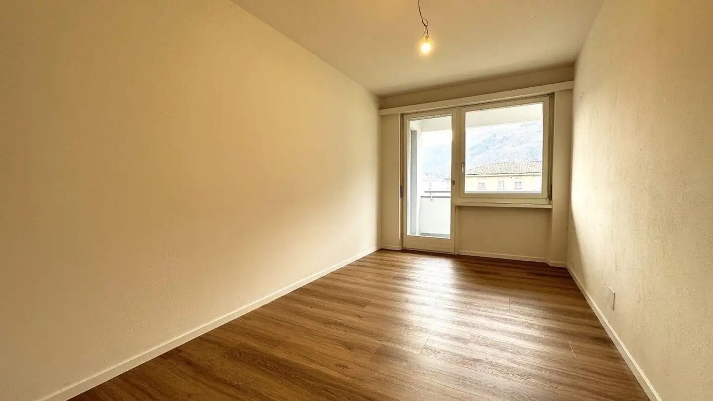 Wohnung mieten - Via Cantonale 22, 6532 Castione - Foto 3