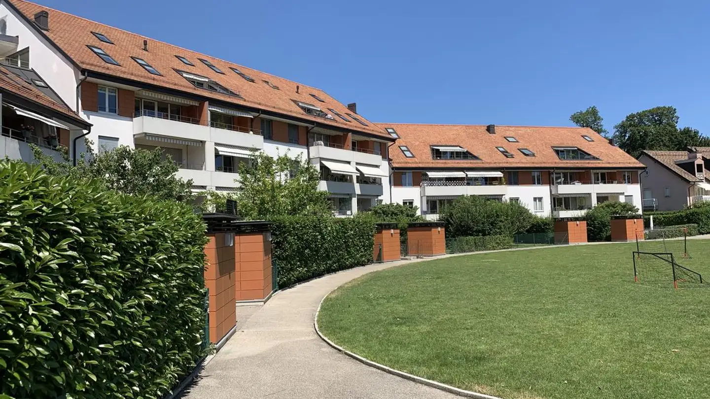 Covered parking space for rent - Résidence Du Golf E, 1196 Gland