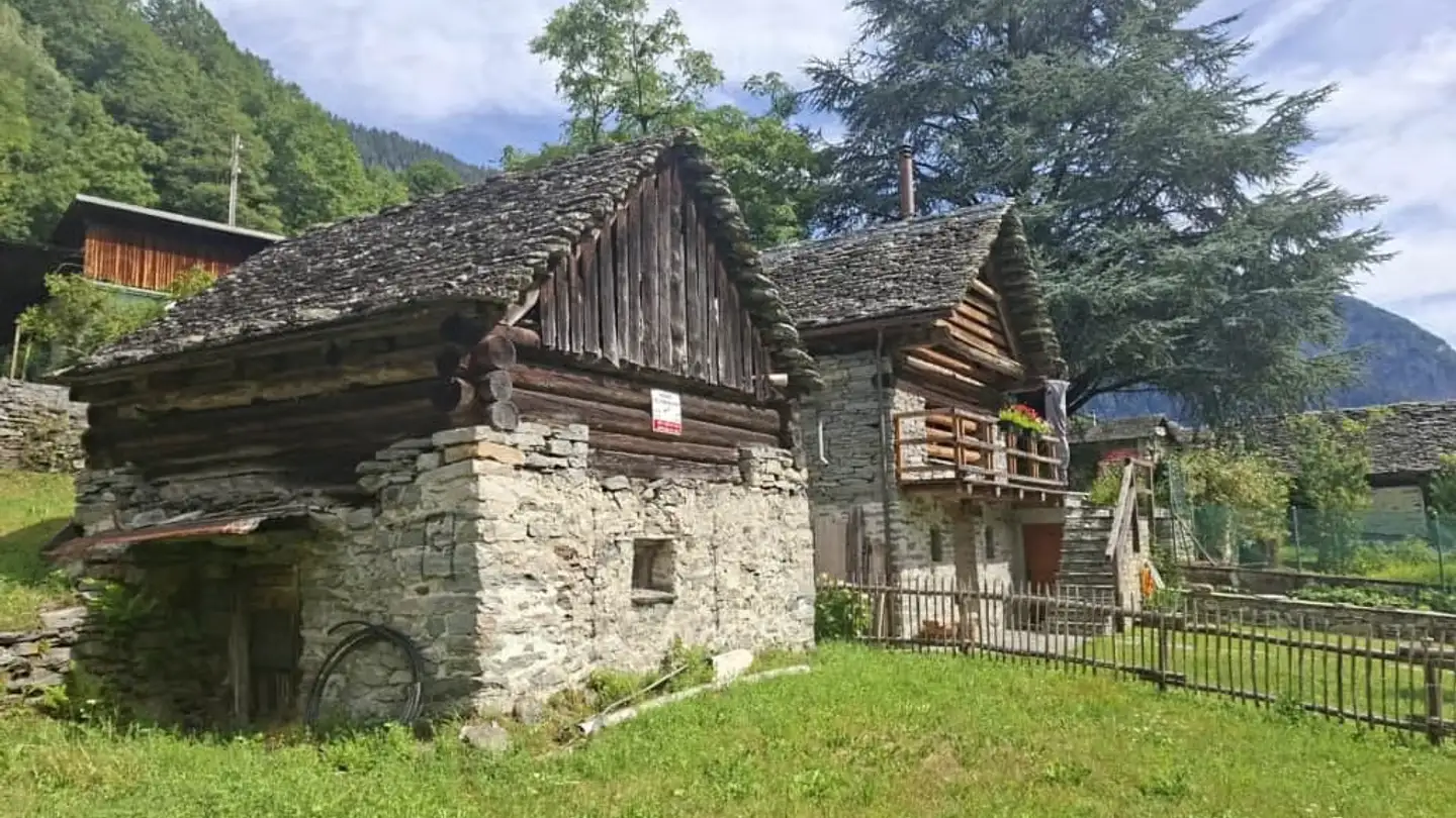 Einfamilienhaus kaufen - Stráda Dala Campágna, 6683 Niva (Vallemaggia)