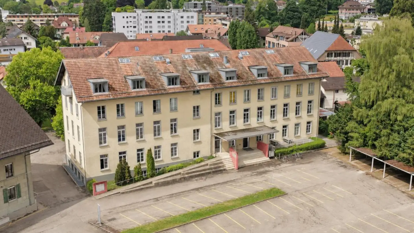 Mixed-use building for rent - Oberburgstrasse 10, 3400 Burgdorf