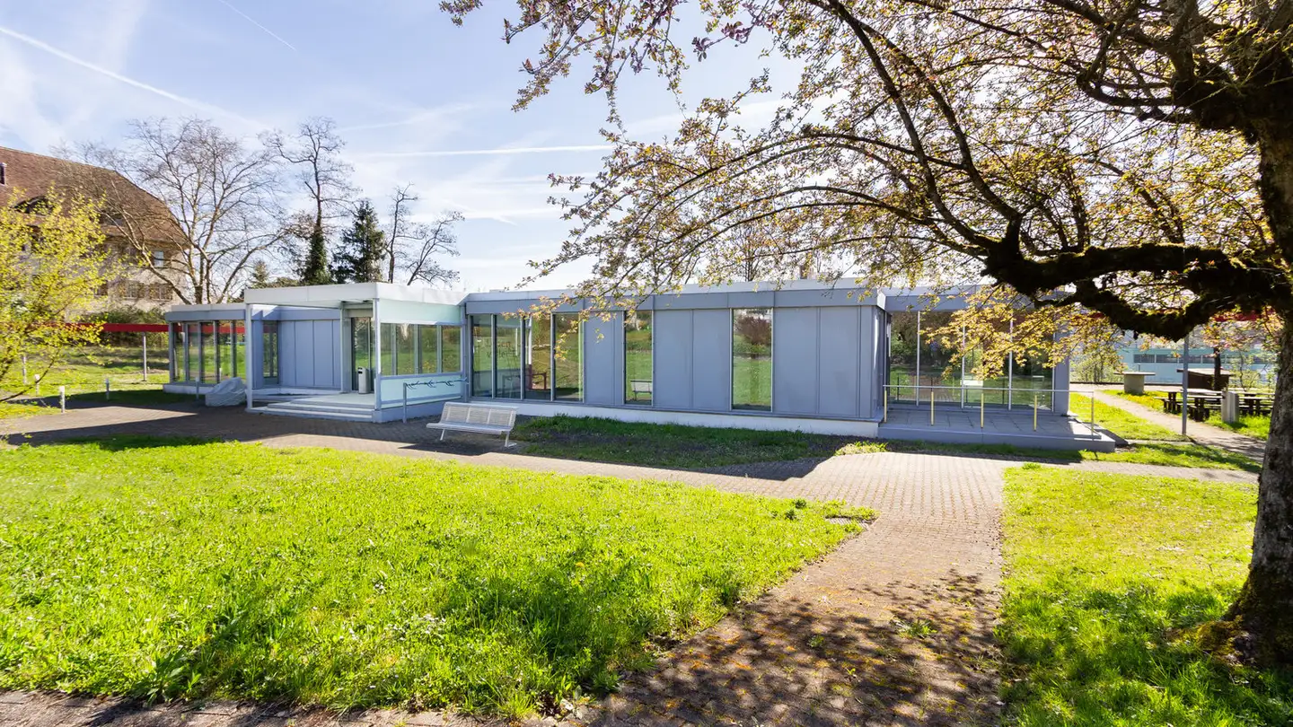 Immeuble industriel à louer - Schlossweg 16, 5315 Böttstein